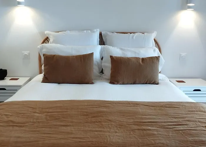 Au Coucher Du فندق مبيت وإفطار 3*